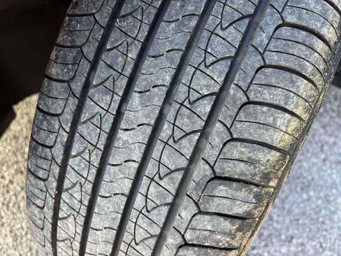 Certified 2025 Kia Soul LX w/ LX Technology Package image 35