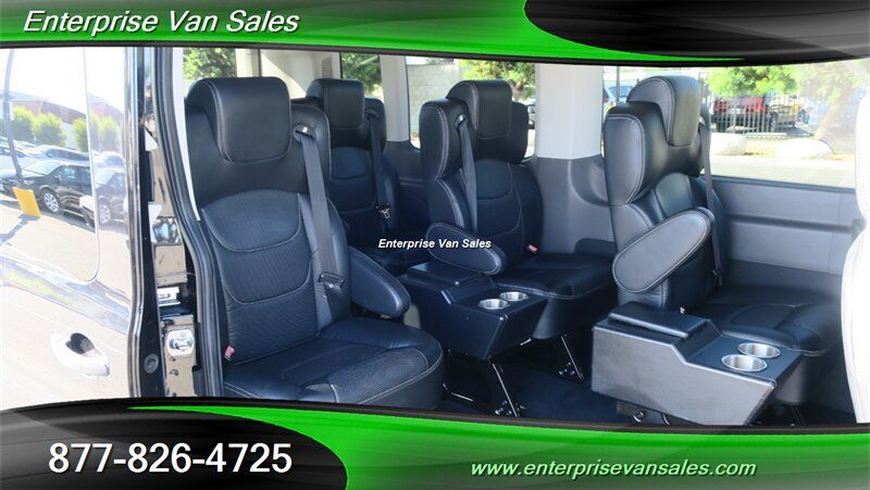 Used 2023 Ford Transit 350 XLT RWD image 18