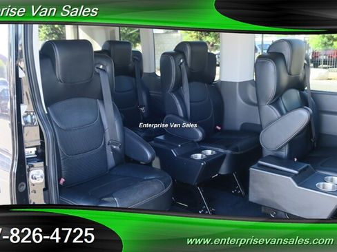 Used 2023 Ford Transit 350 XLT RWD image 18