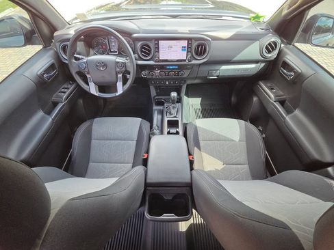 Used 2023 Toyota Tacoma TRD Sport w/ Advanced Technology Package AWD/4WD image 4