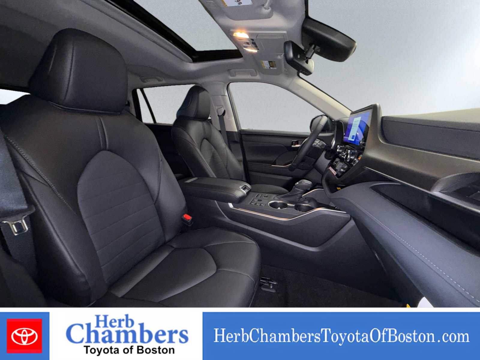 Used 2026 Toyota Highlander XLE AWD/4WD image 18