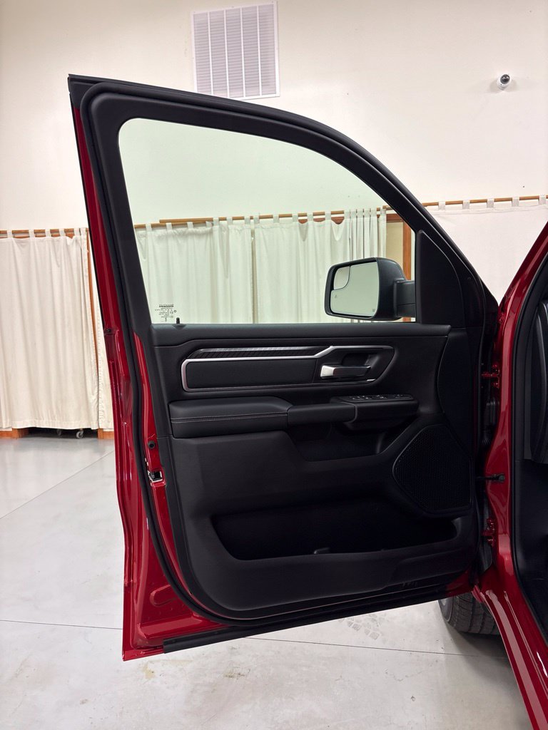 New 2027 RAM 1500 4x4 Crew Cab image 17