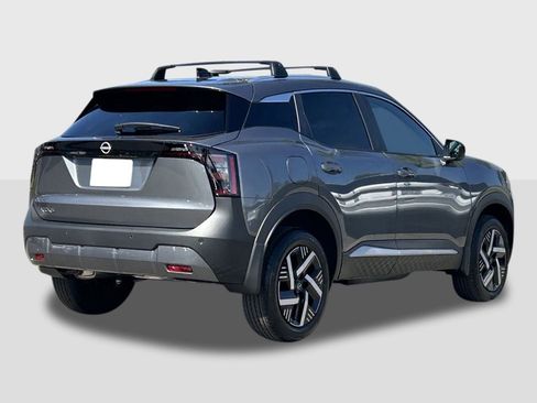 New 2026 Nissan Kicks SV w/ Cold Weather Package FWD image 4