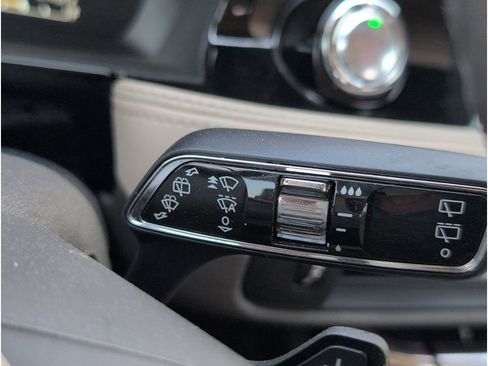 Used 2022 Lincoln Corsair Reserve w/ Luxury Package image 24