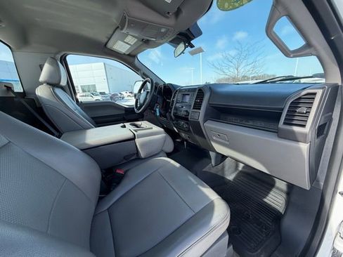 Used 2022 Ford F350 XL w/ Power Equipment Group image 20