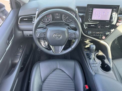 Used 2024 Toyota Camry SE image 14
