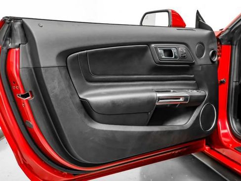 Used 2020 Ford Mustang GT Premium w/ GT Performance Package RWD image 39