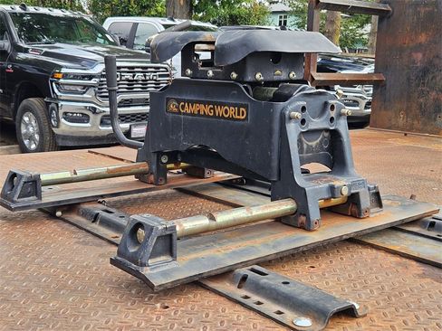 Used 2016 Ford F450 XL w/ Power Equipment Group image 33