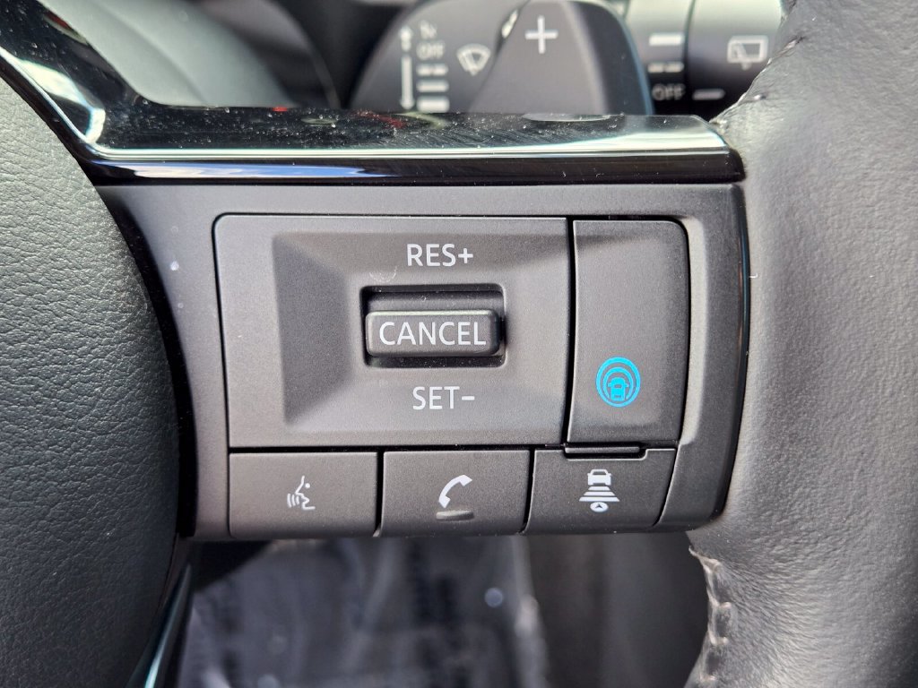 Certified 2024 Nissan Rogue SL w/ SL Premium Package FWD image 32