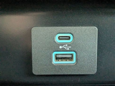 Used 2024 Ford F150 XLT image 22