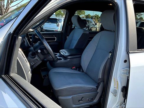 Used 2024 RAM 2500 Big Horn image 17