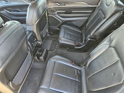 Used 2021 Jeep Grand Cherokee L Limited image 32