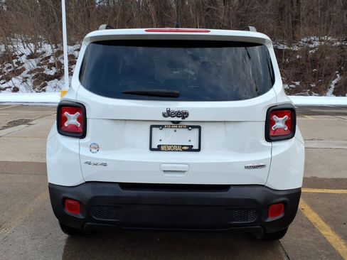 Used 2022 Jeep Renegade Latitude w/ Convenience Group image 6