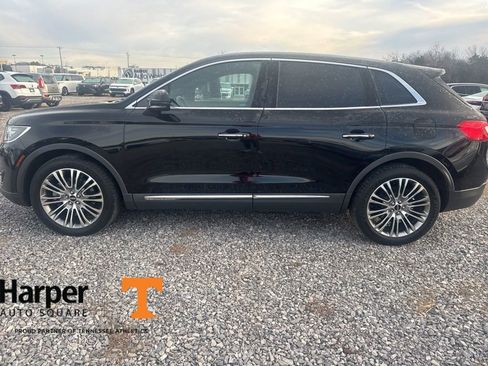 Used 2016 Lincoln MKX Reserve w/ Climate Package image 2