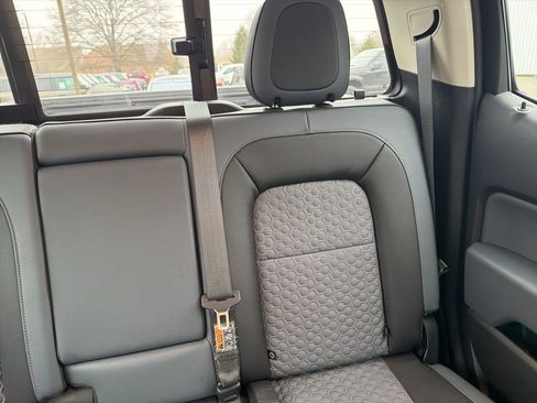 Used 2020 Chevrolet Colorado Z71 image 14