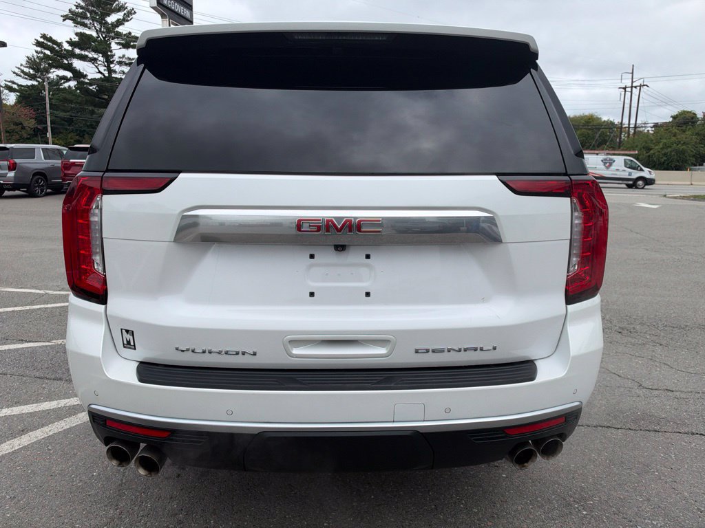 Used 2024 GMC Yukon XL Denali AWD/4WD image 6