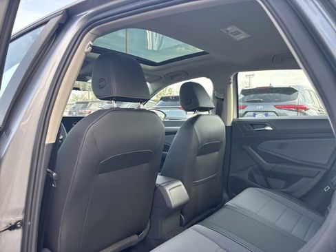 New 2026 Volkswagen Jetta SE FWD image 29