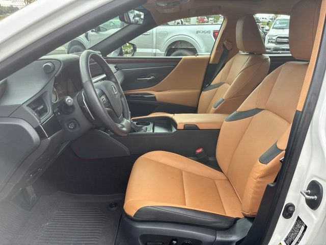 Used 2024 Lexus ES 350 w/ Premium Package FWD image 17