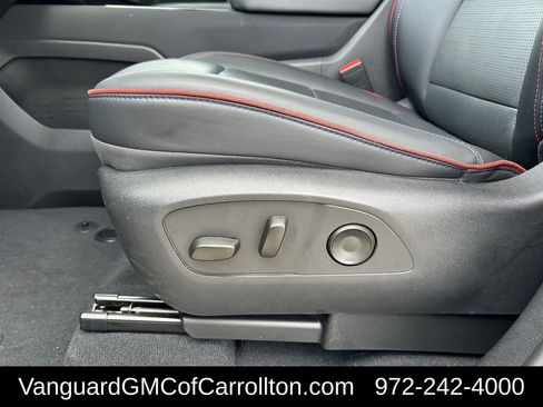 Used 2025 Chevrolet Silverado EV RST image 30