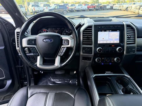Used 2018 Ford F250 Platinum w/ Platinum Ultimate Package AWD/4WD image 27