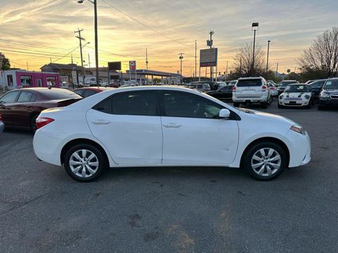 Used 2014 Toyota Corolla LE image 4