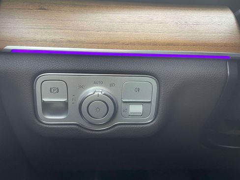 Used 2022 Mercedes-Benz GLE 450 4MATIC image 21