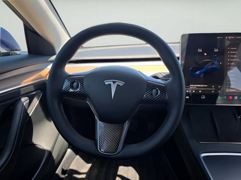 Used 2022 Tesla Model 3 Standard Range RWD image 13