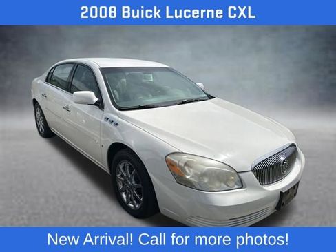Used 2008 Buick Lucerne CXL w/ Driver Confidence Package image 2