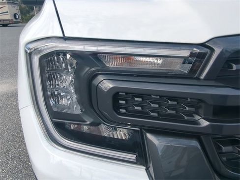 New 2025 Ford Ranger XLT w/ FX4 Off-Road Package image 11