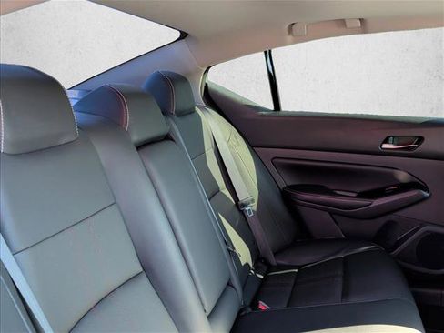 Used 2023 Nissan Altima 2.5 SR w/ SR Premium Package FWD image 21