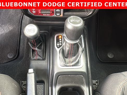 Used 2023 Jeep Wrangler Unlimited Rubicon w/ Cold Weather Group image 21