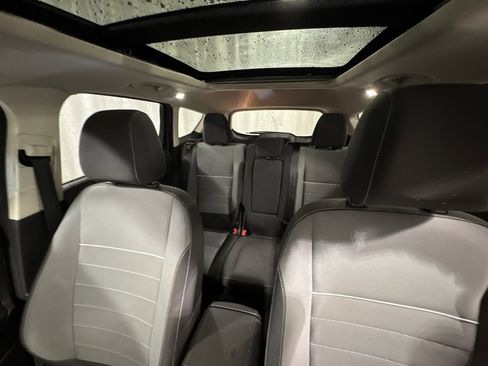 Used 2015 Ford Escape SE image 28