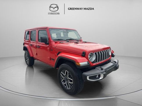Used 2025 Jeep Wrangler Unlimited Sahara AWD/4WD image 1