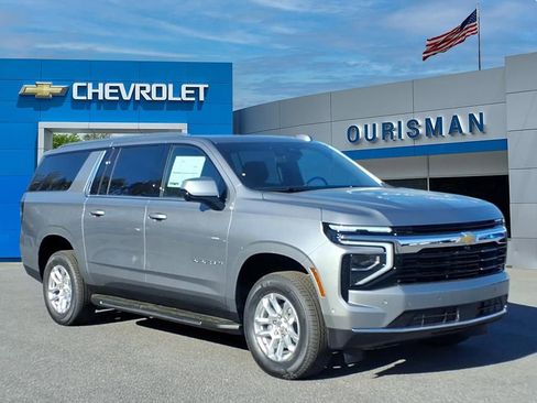 New 2026 Chevrolet Suburban LS AWD/4WD image 1