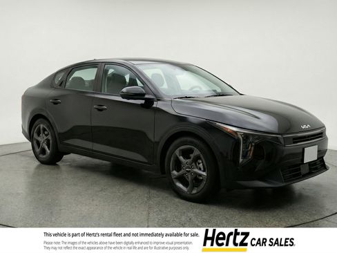 Used 2025 Kia K4 FWD image 1
