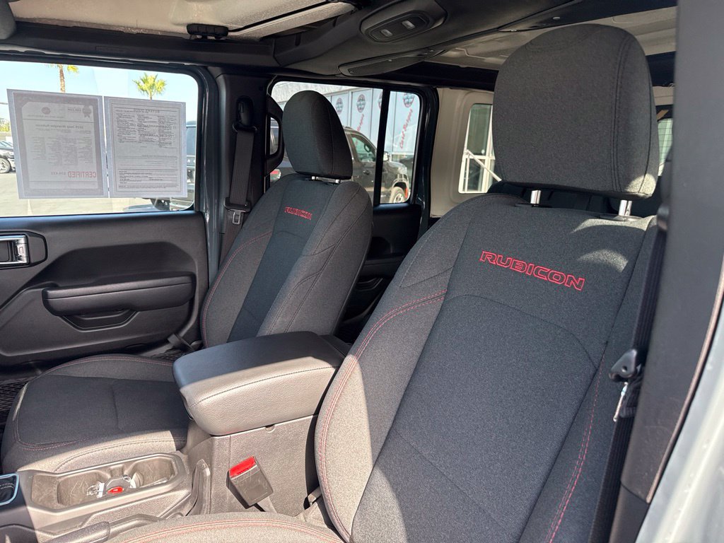 Certified 2025 Jeep Wrangler Unlimited Rubicon w/ Convenience Group AWD/4WD image 14