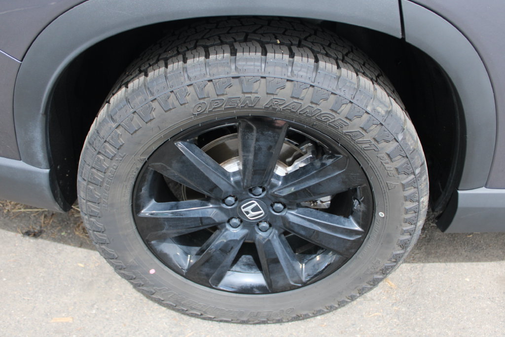 Used 2025 Honda Pilot Black Edition image 70