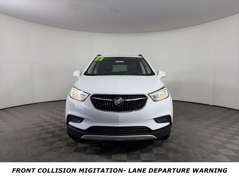 Used 2022 Buick Encore Preferred w/ Safety Package image 2
