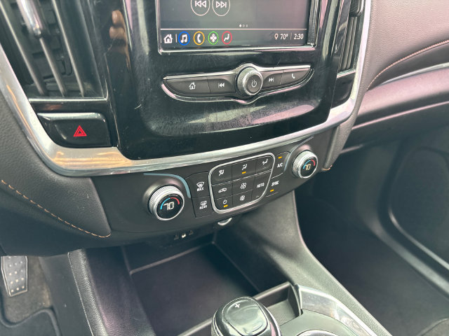 Used 2020 Chevrolet Traverse LS AWD/4WD image 23