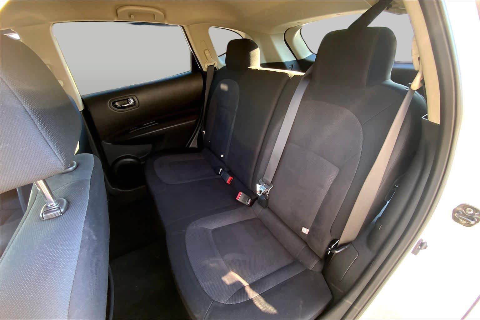 Used 2012 Nissan Rogue S FWD image 18