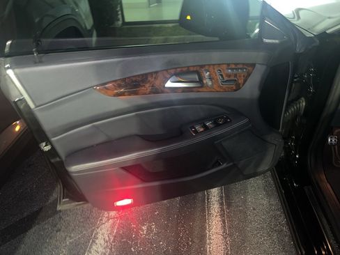 Used 2014 Mercedes-Benz CLS 550 image 4