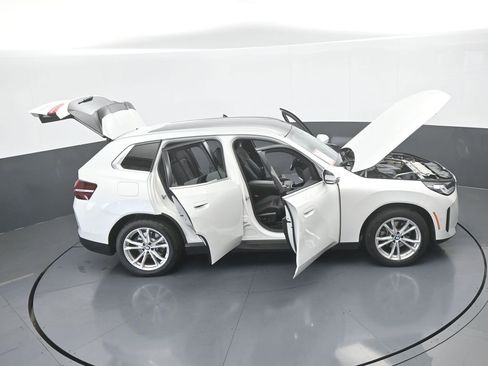 Used 2025 BMW X3 xDrive30i image 77