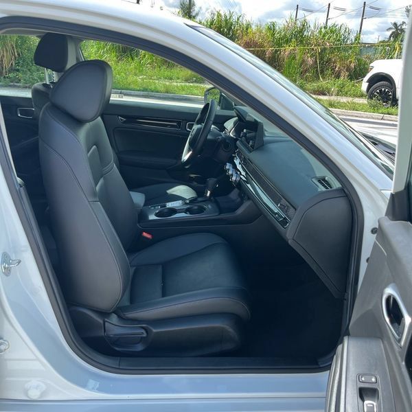 Used 2024 Honda Civic EX-L image 19