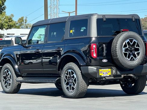 New 2026 Ford Bronco Outer Banks AWD/4WD image 6