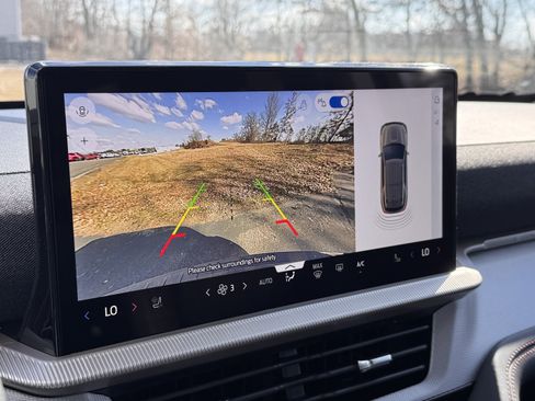 New 2026 Ford Explorer Active w/ Active Comfort Package image 16