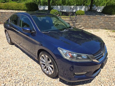 Used 2013 Honda Accord Sport image 9
