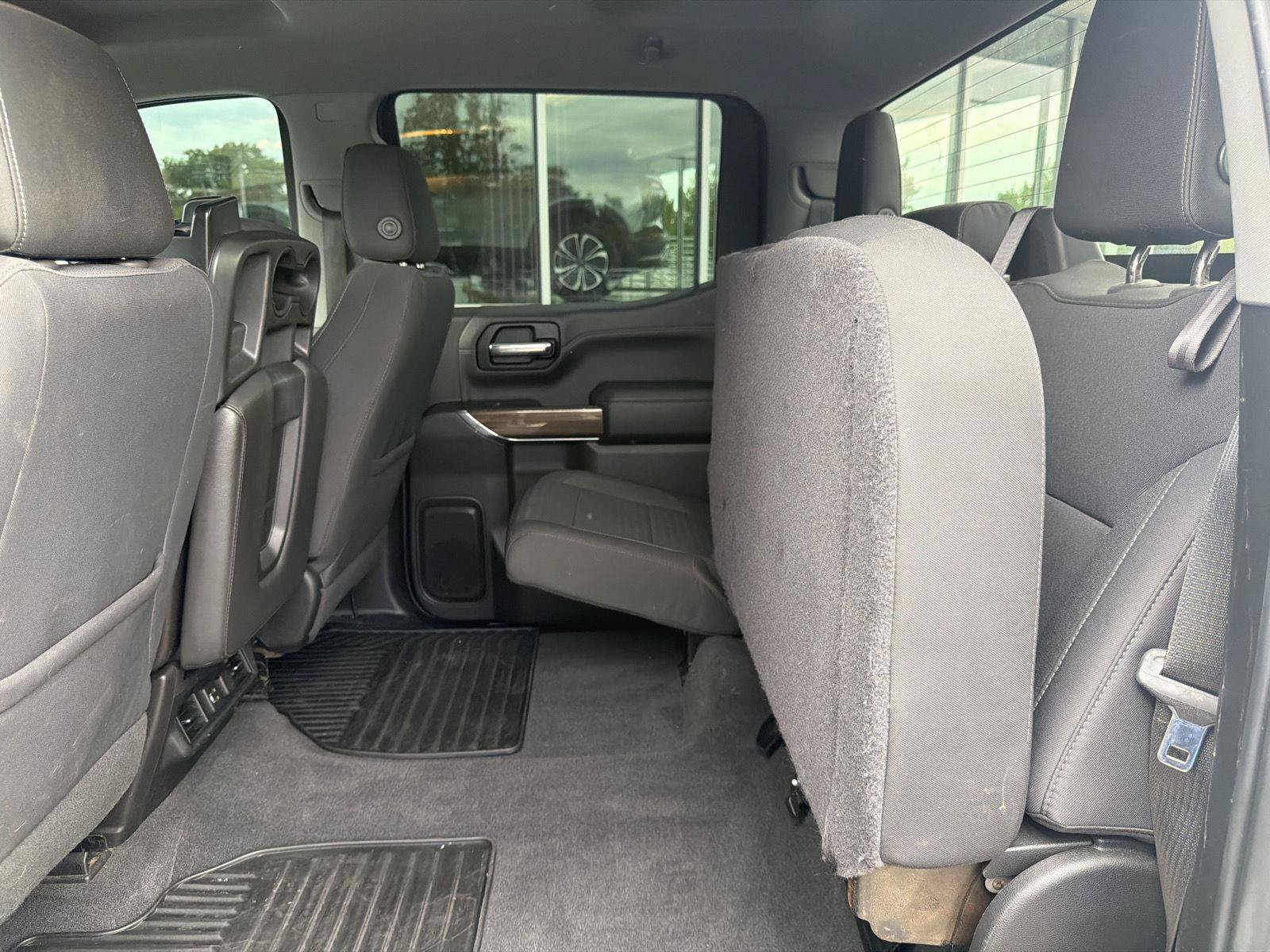 Used 2020 Chevrolet Silverado 1500 RST w/ RST Value Package AWD/4WD image 33