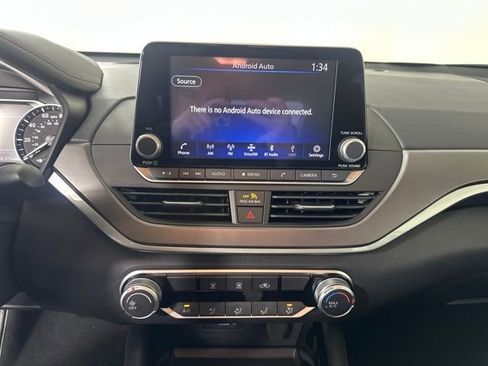 Certified 2025 Nissan Altima 2.5 SR image 21