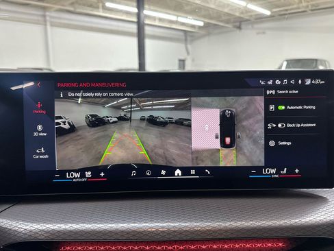 Used 2025 BMW i4 eDrive40 w/ Premium Package RWD image 16