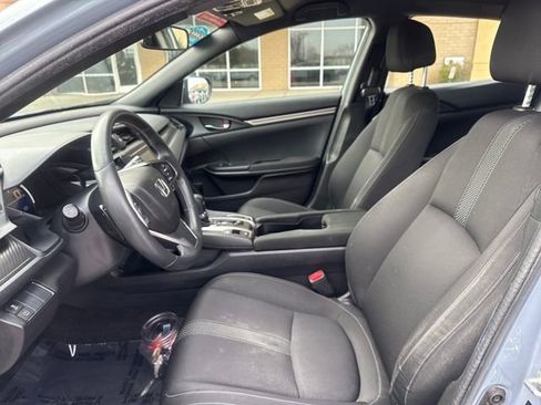 Used 2017 Honda Civic Sport image 8